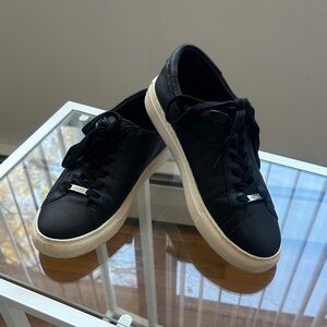 Black Leather Women’s Sneakers